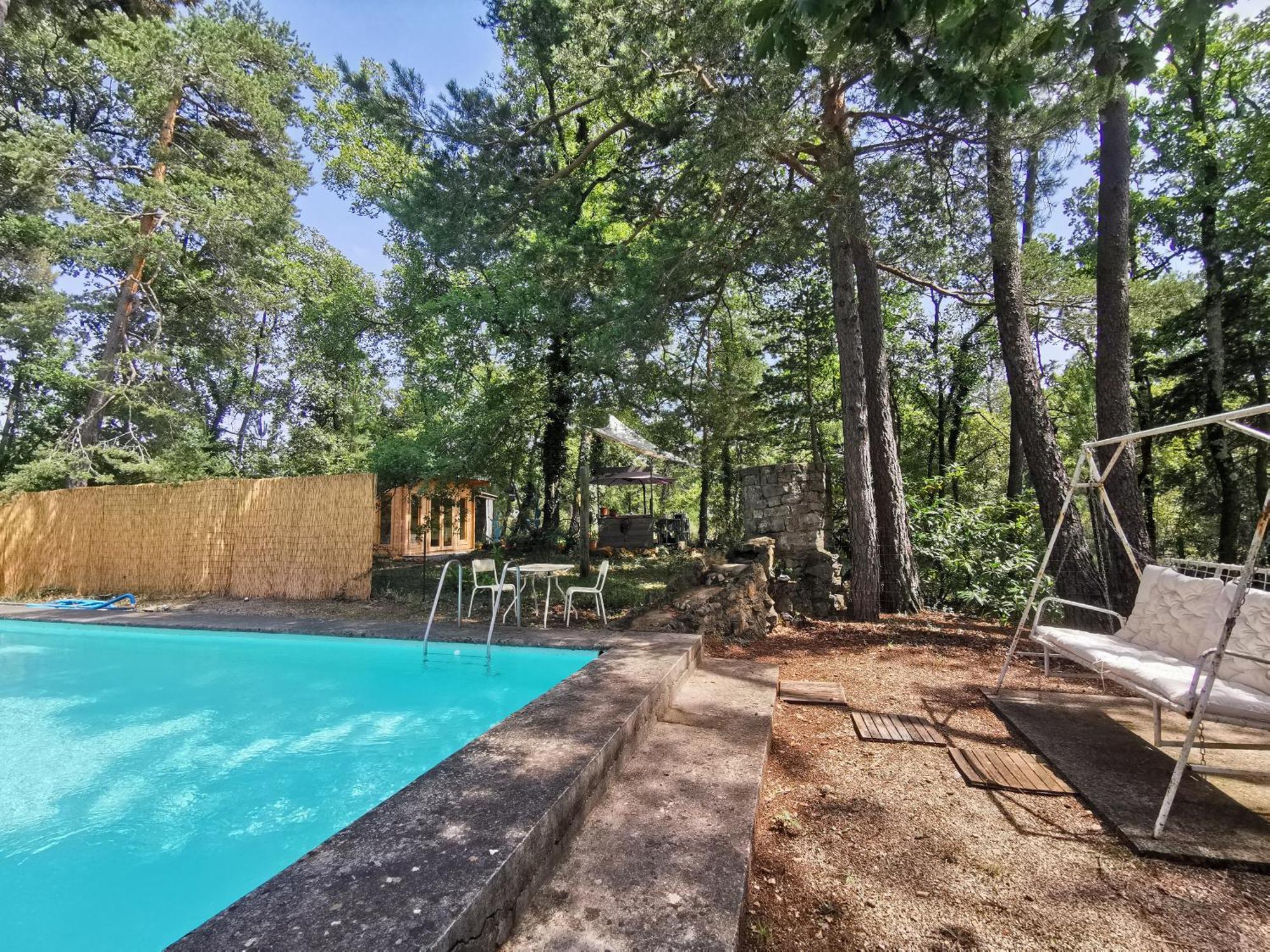 Cabanon Dans Un Ecrin De Verdure Callian  Eksteriør billede